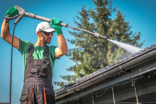 Gutter Washing in Rockledge