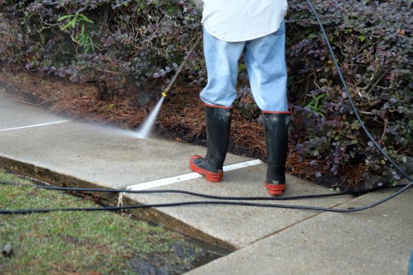 Sidewalk Washing in Rockledge