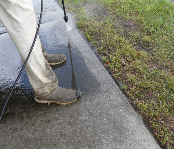 Concrete Slab Powerwashing in Rockledge